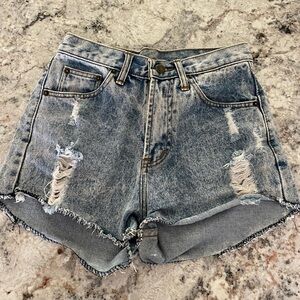 The perfect high waist, denim cutoff shorts for summer